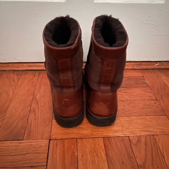 UGG Wrangell Unisex Leather Brown Shearling Waterproof Boots - Picture 2 of 7